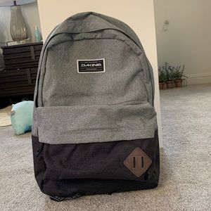 dakine padded backpack laptop sleeve 15” grey